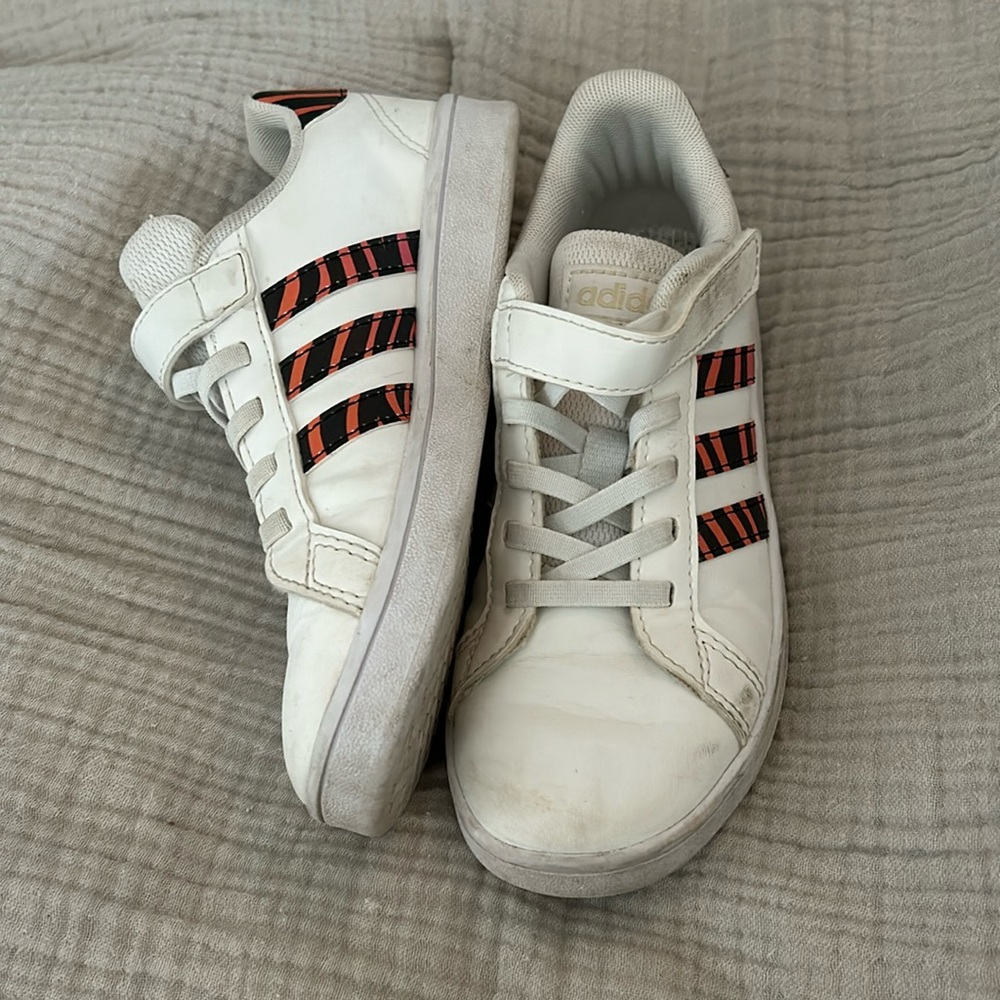 Adidas Girls Sneakers Sz 13.5